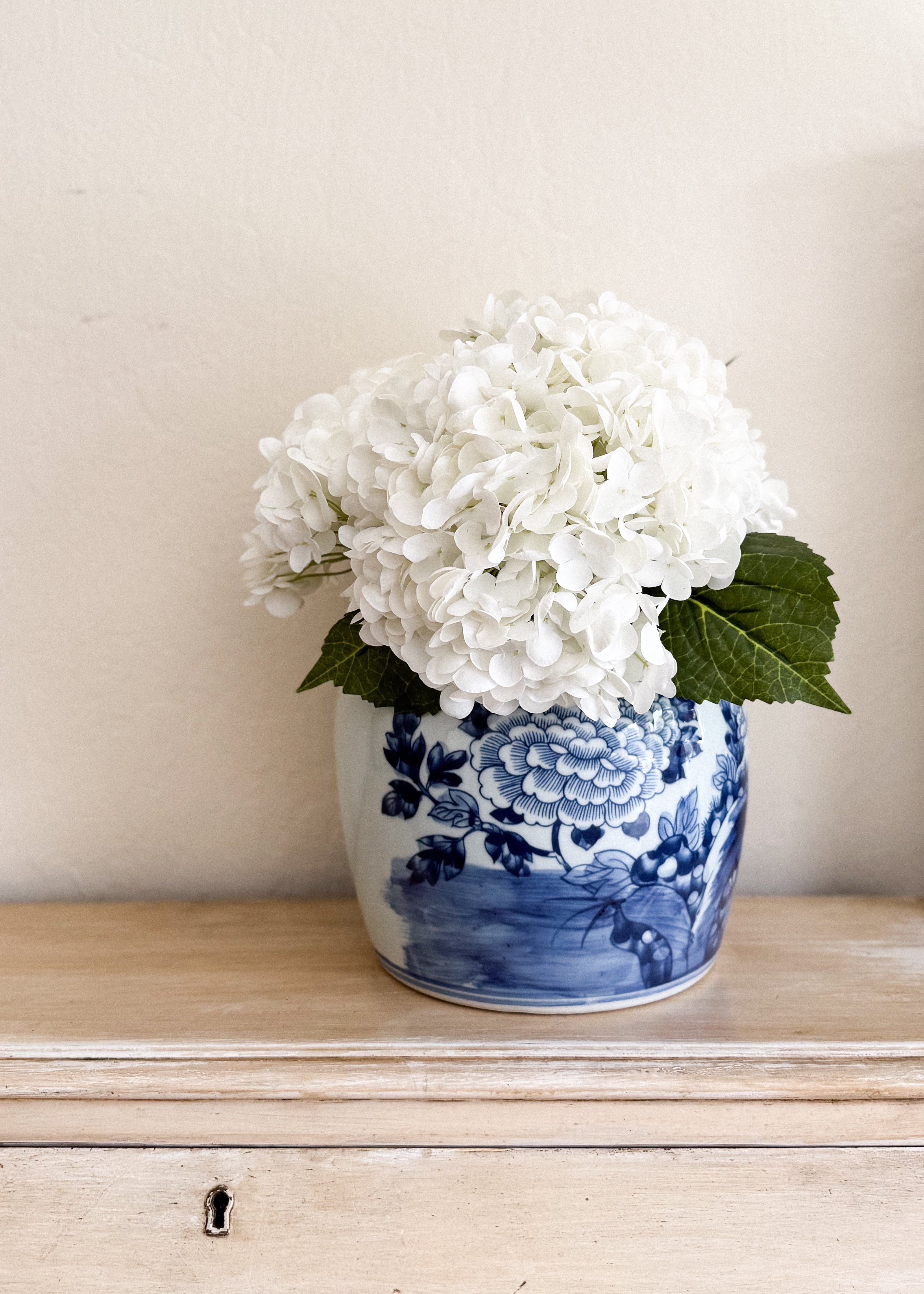 Faux Real Touch White Hydrangea Stem