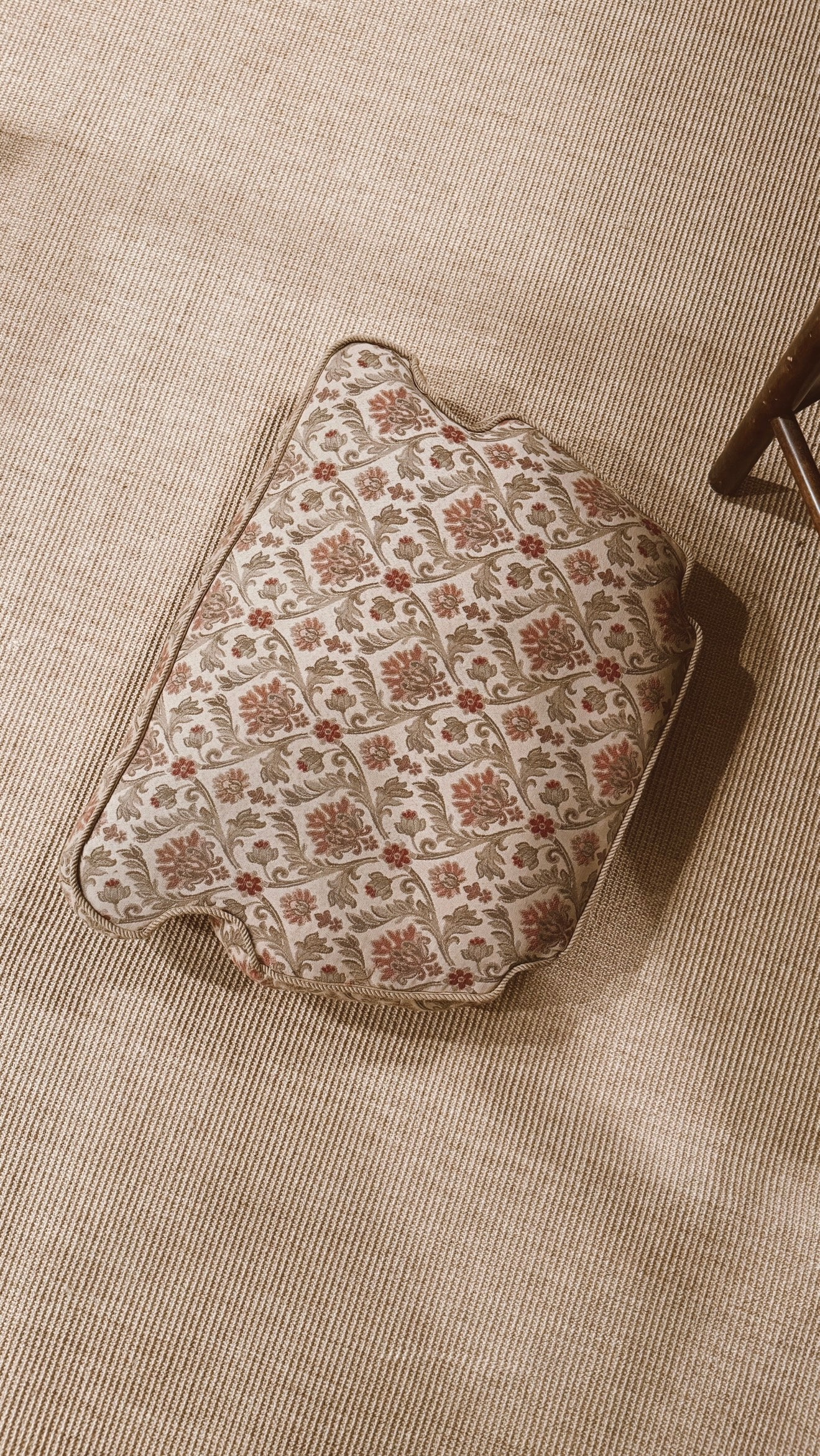 Vintage Minton Spidell French style Armchair