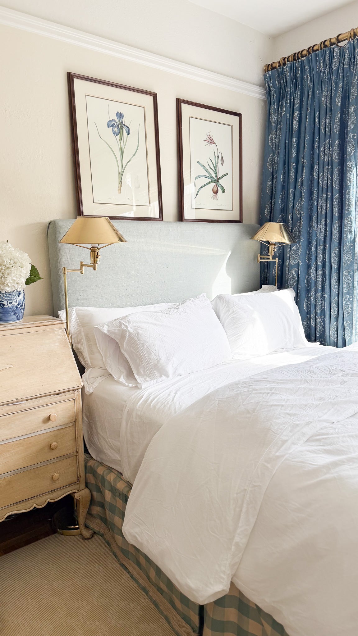 Vintage French Botanical, Alstroemeria Pelegrina